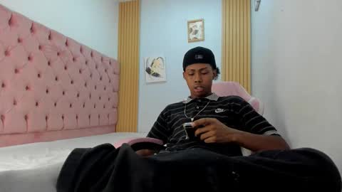 Snapshot of jax_maliq chatting on November 21, 3:05 am jax_maliq online show from November 21, 3:05 am