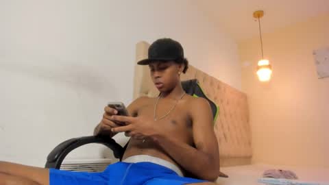 Snapshot of jax_maliq chatting on November 29, 4:48 am jax_maliq online show from November 29, 4:48 am