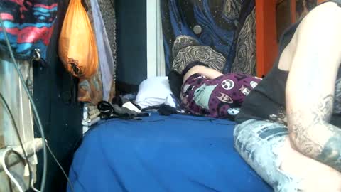 Snapshot of jax_skyfallin chatting on February 25, 10:58 am jaxxx666 online show from February 25, 10:58 am