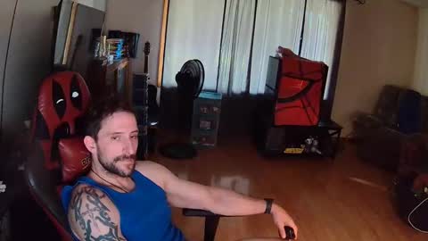 jaxjohnson12 online show from May 19, 6:47 pm