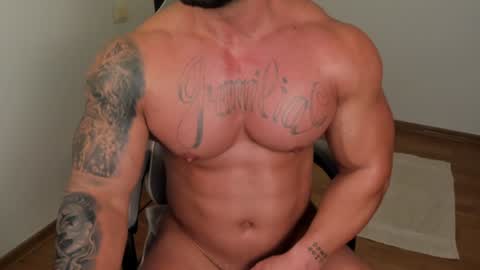 Snapshot of jaxonhunk chatting on December 7, 8:27 pm JaxonHunk online show from December 7, 8:27 pm