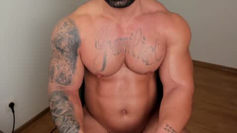 Snapshot of jaxonhunk chatting on December 22, 1:34 am JaxonHunk online show from December 22, 1:34 am