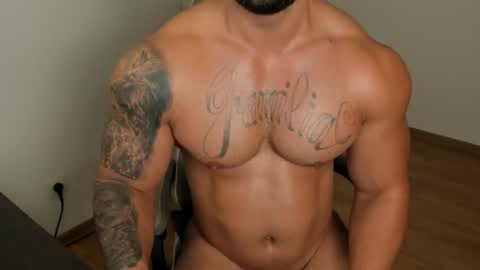 Snapshot of jaxonhunk chatting on September 13, 3:06 am JaxonHunk online show from September 13, 3:06 am