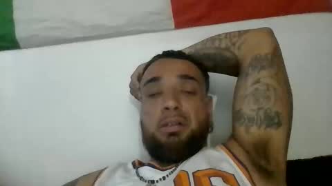 jay594025 online show from April 18, 6:12 pm