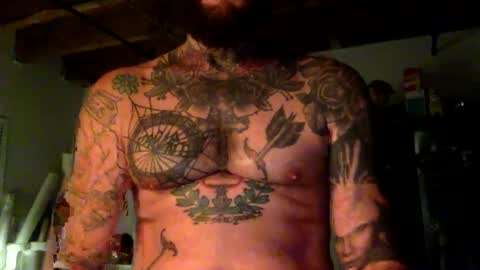 Snapshot of jay_cee_607 chatting on March 3, 3:01 am jay cee online show from March 3, 3:01 am