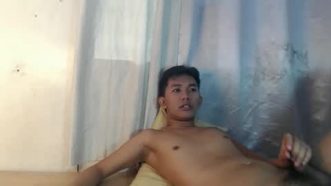 Snapshot of jay_xxx24 chatting on June 6, 10:25 pm jay_xxx24 online show from June 6, 10:25 pm