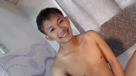 Snapshot of jay_xxx24 chatting on July 20, 12:14 am jay_xxx24 online show from July 20, 12:14 am
