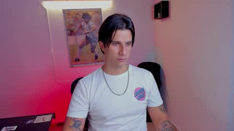 Jay Alvarrez online show from November 11, 7:58 pm