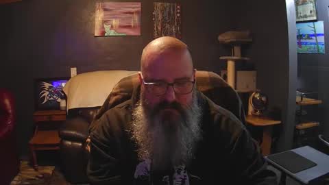 Grand Zaddy or Jay its casual online show from November 25, 4:45 am