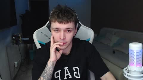 Jayce online show from December 13, 4:38 pm