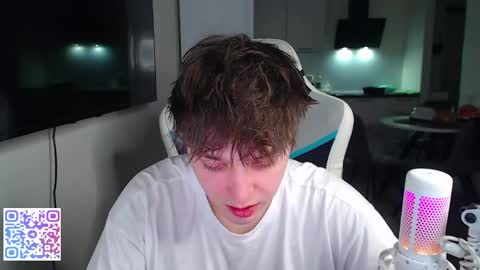 Jayce online show from April 5, 2:03 pm