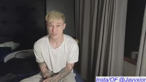 THE HOUSE online show from November 25, 6:30 pm