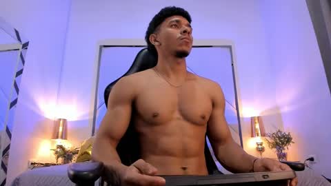 JAYDEN online show from May 8, 5:02 am