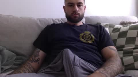 jayg333 online show from November 28, 1:25 pm