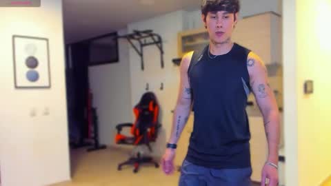 Snapshot of jayhotxxx chatting on January 16, 2:37 am Jay online show from January 16, 2:37 am