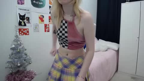 Jayne online show from December 16, 11:04 am