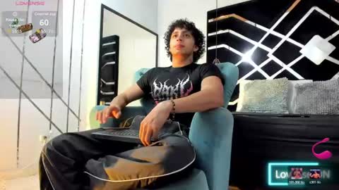 Snapshot of jaytaylorr chatting on July 6, 11:40 am Jay Taylor online show from July 6, 11:40 am