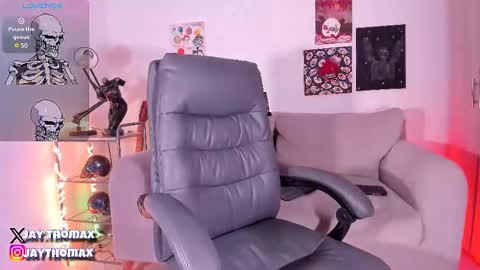 Snapshot of jaythomax chatting on March 4, 11:32 pm jaythomax online show from March 4, 11:32 pm