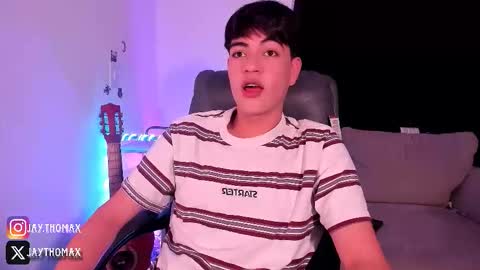 Snapshot of jaythomax chatting on September 9, 12:54 am jaythomax online show from September 9, 12:54 am