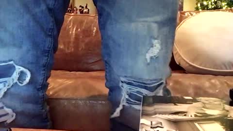 Snapshot of jayz_930 chatting on December 28, 9:51 pm jayz_930 online show from December 28, 9:51 pm