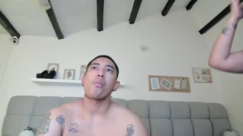 Snapshot of jazford chatting on April 17, 3:53 am jazford online show from April 17, 3:53 am