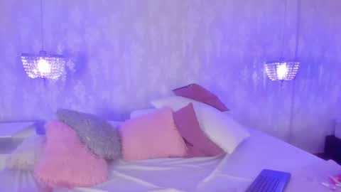 JAZLIN ANGELS online show from July 10, 5:15 pm