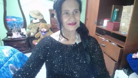 jazmim online show from February 10, 9:58 pm