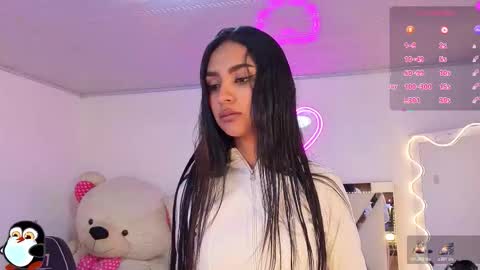 Jazmin  online show from November 24, 12:05 pm