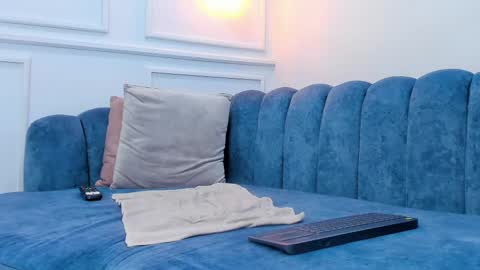 Jasmine  online show from February 19, 7:17 am