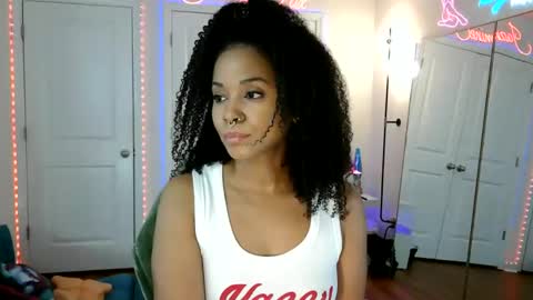 Snapshot of jazminefox chatting on May 28, 5:10 pm Jazmine Fox online show from May 28, 5:10 pm