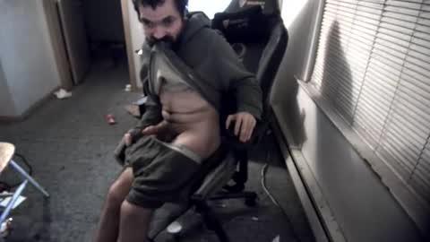 Snapshot of jburns87 chatting on December 2, 10:09 am jburns87 online show from December 2, 10:09 am