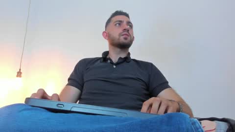 Snapshot of jcdq_ chatting on February 5, 4:58 pm all public online show from February 5, 4:58 pm