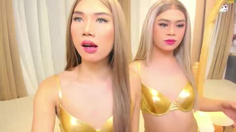 Snapshot of jchugecock chatting on November 22, 2:49 pm jchugecock online show from November 22, 2:49 pm