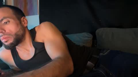 Snapshot of jcmax305 chatting on February 10, 5:00 am JcMax305 online show from February 10, 5:00 am