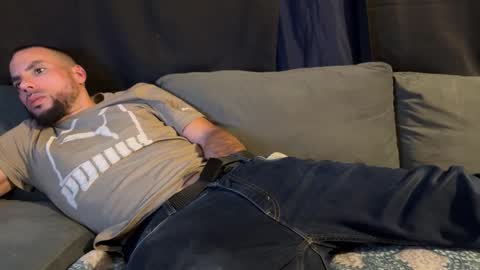 Snapshot of jcmax305 chatting on February 20, 8:05 am JcMax305 online show from February 20, 8:05 am