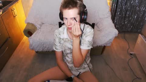 Snapshot of jealousangel chatting on January 27, 3:04 am Angel online show from January 27, 3:04 am