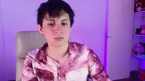 Jean online show from June 18, 10:52 am
