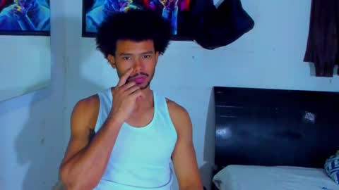 Snapshot of jean_sexman2 chatting on February 14, 3:54 am jean_sexman2 online show from February 14, 3:54 am