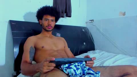 Snapshot of jean_sexman2 chatting on February 14, 6:56 am jean_sexman2 online show from February 14, 6:56 am