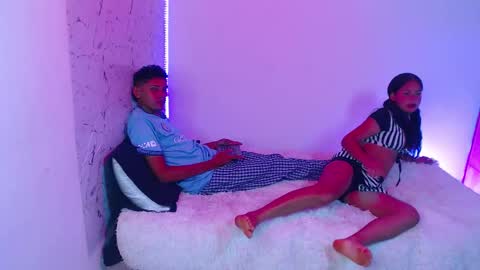 Jean Widow online show from November 22, 3:00 pm