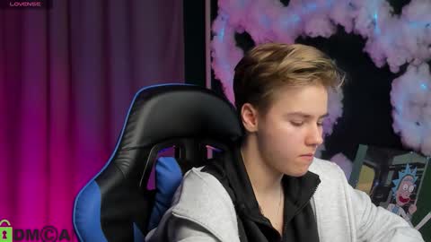 jean_wilsons online show from September 26, 11:03 am