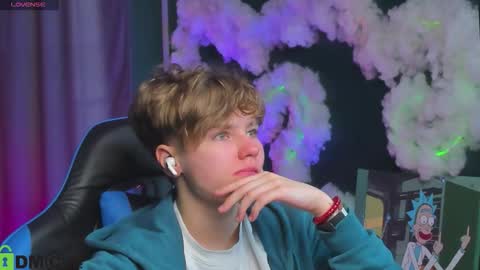 jean_wilsons online show from October 15, 10:37 am