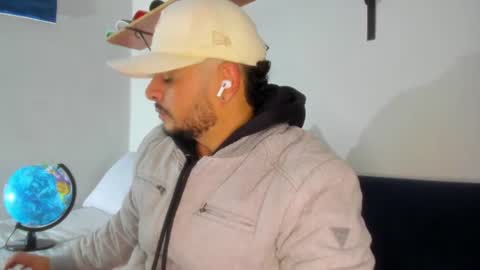 Jean alex  online show from July 28, 1:45 am