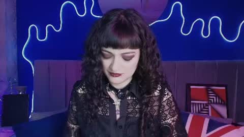 Snapshot of jeannesabatier chatting on July 8, 7:40 pm Jean online show from July 8, 7:40 pm
