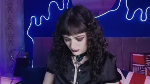 Snapshot of jeannesabatier chatting on July 11, 7:49 pm Jean online show from July 11, 7:49 pm