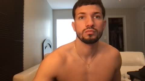 jeanwhitebianco online show from November 24, 8:08 pm