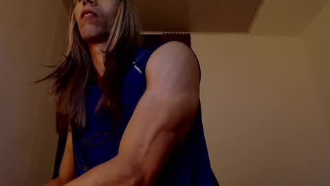 Snapshot of jeanys_sneider chatting on February 4, 4:37 am Jeays online show from February 4, 4:37 am