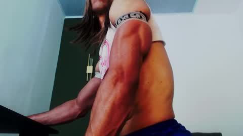 Snapshot of jeanys_sneider chatting on September 28, 10:42 am Jeays online show from September 28, 10:42 am