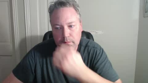 Snapshot of jeb5150 chatting on July 6, 12:40 am JE online show from July 6, 12:40 am
