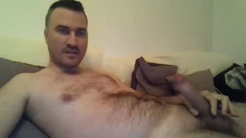 Snapshot of jebeni18 chatting on October 18, 7:03 pm somefucker6666 online show from October 18, 7:03 pm